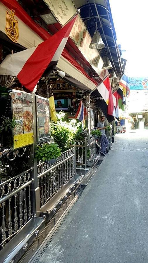 Lucky Palace Hotel Bangkok Exterior photo